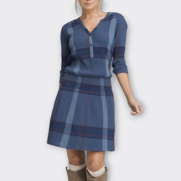 PrAna Sugar Pine Dress Equinox Blue Plaid Smocked Outdoor Organic MEDIUM (READ) - Picture 4 of 12